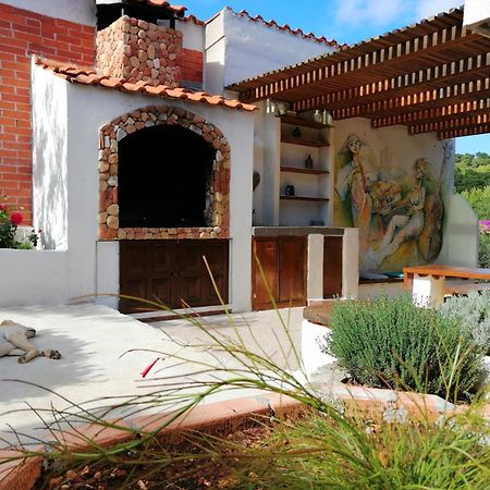 Apartments-Estate Under The Paintbrush Vis Exterior foto