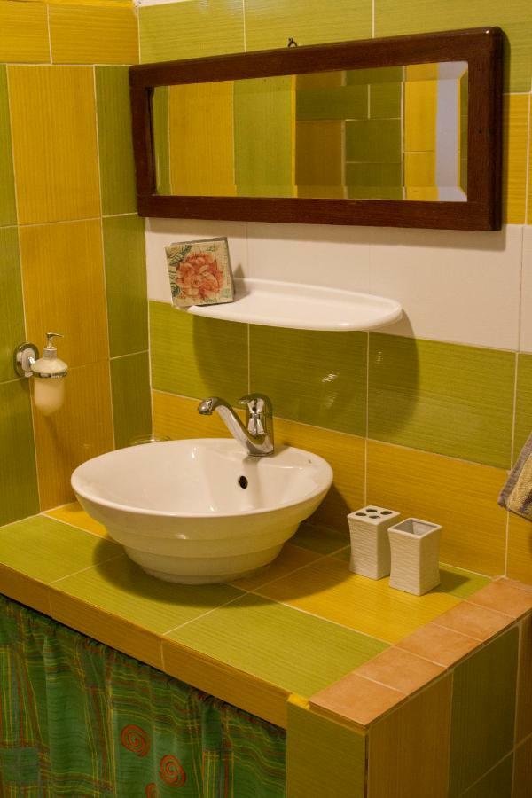Apartments-Estate Under The Paintbrush Vis Exterior foto